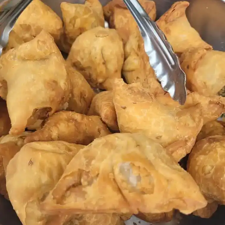 4 Veg Samosa Platter at Tulsi